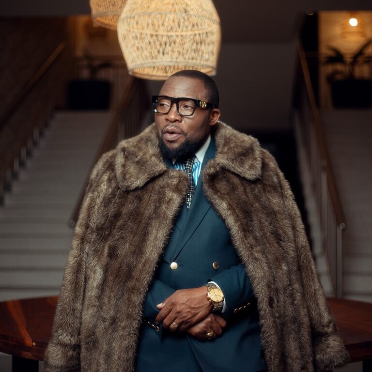 Kings Malembe – Uwampela Ameno (Ft Christine)