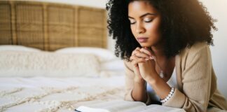 How to Become a God-Fearing Woman | 10 Qualities of a Godly Woman how to become a god fearing woman